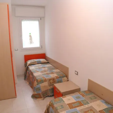 Ferienwohnung Fuer 6 Personen Ca 45 Qm In Bibione, Adriakueste Italien Und Umgebung - B63277 Daire Bibione